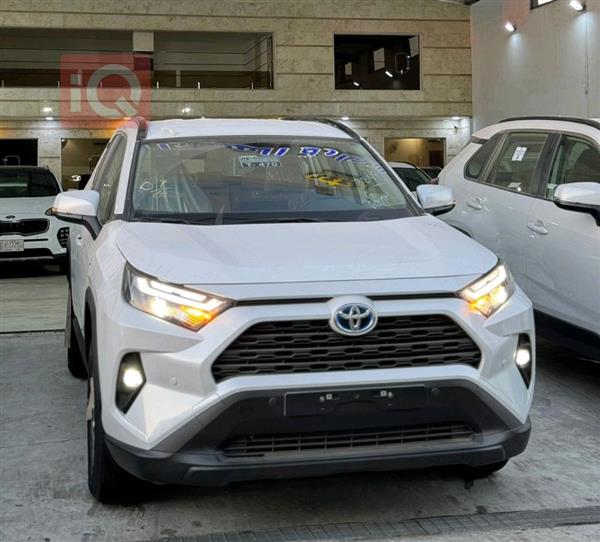 Toyota for sale in Iraq